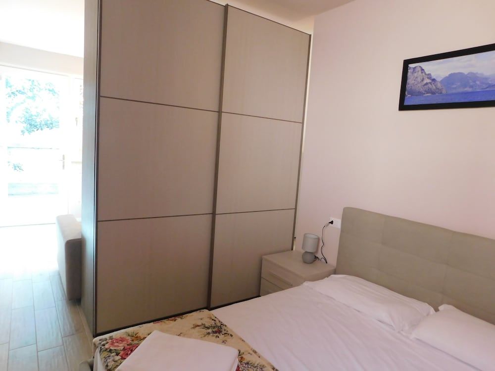 Holidays Residence 2
