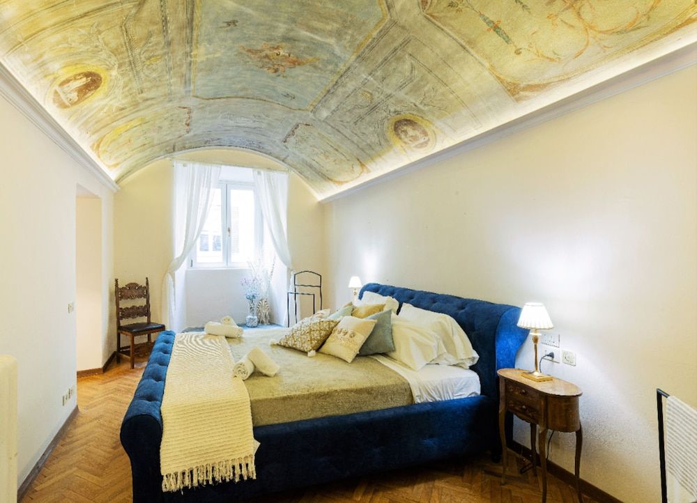 Historic Apt - Wifi - Ac - Top Location - Walk Everywhere 1