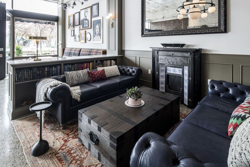The Armstrong Hotel 1