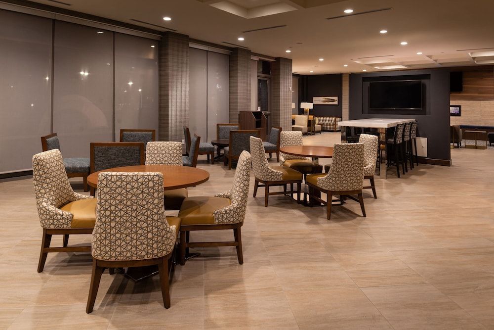 Courtyard by Marriott Charlotte Northlake 2