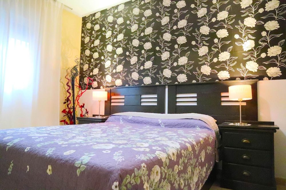 HAPPY ROOM 2