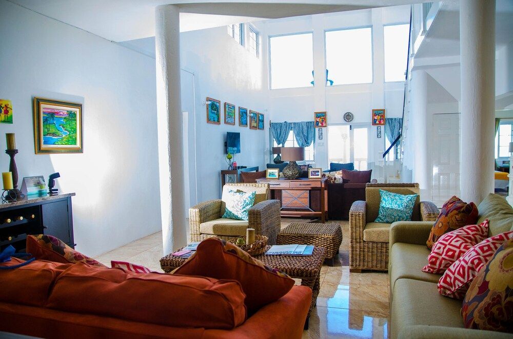 Villa Juanita 2