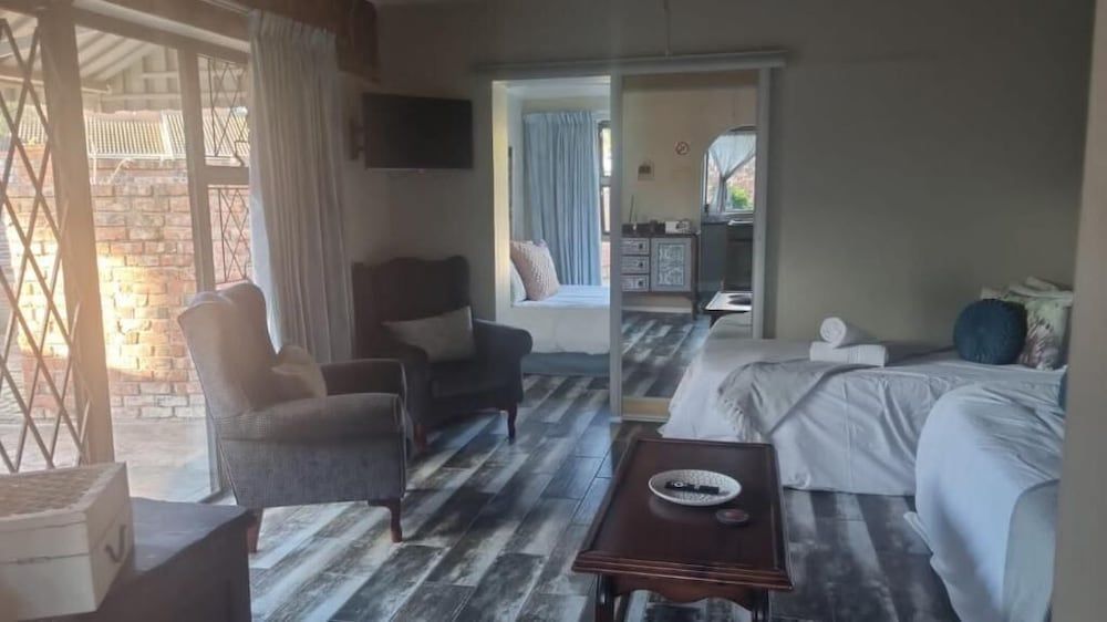Bluewater Beachfront Guest House 2