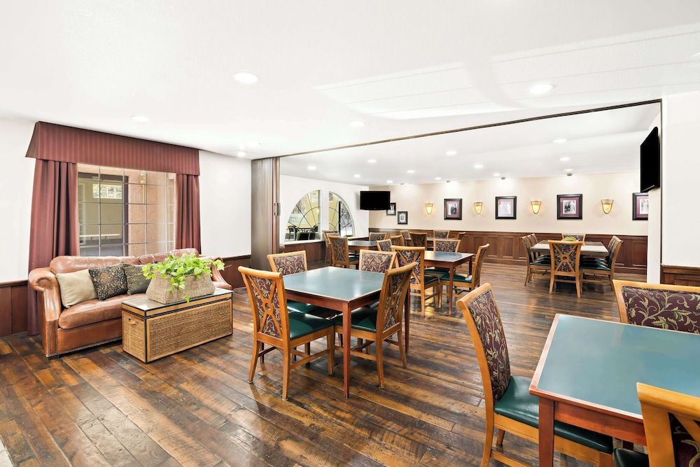 Best Western Newberry Station 2