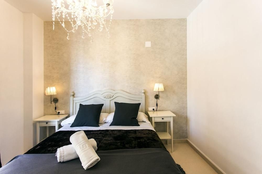 Total Valencia Old City Luxury 1