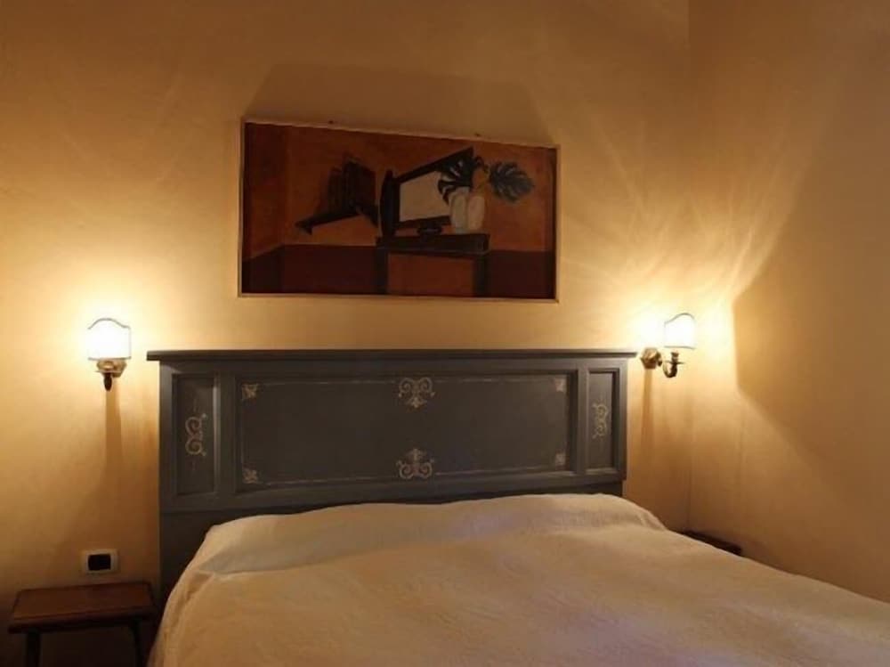 Agriturismo Castello Santa Margherita 2