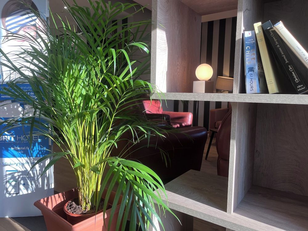 Brit Hotel Baillet-en-France 1