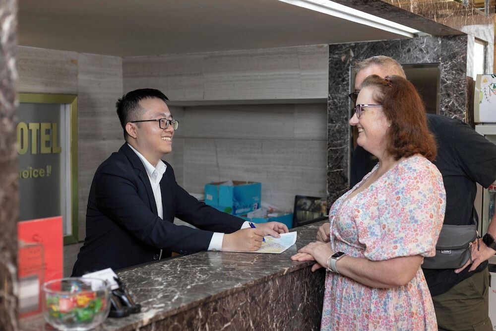 Sky Charm Hanoi Hotel and Spa 2