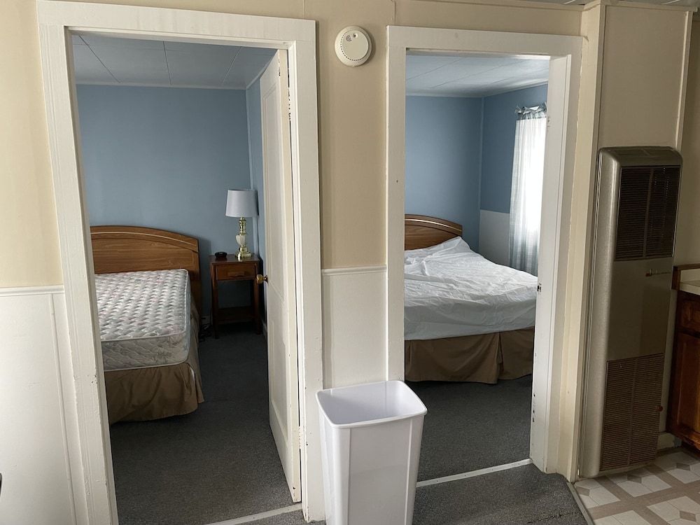 Autrain Motel 2
