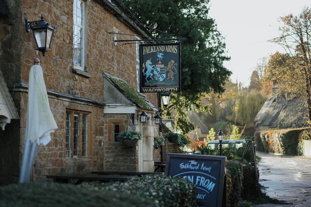 The Falkland Arms 1