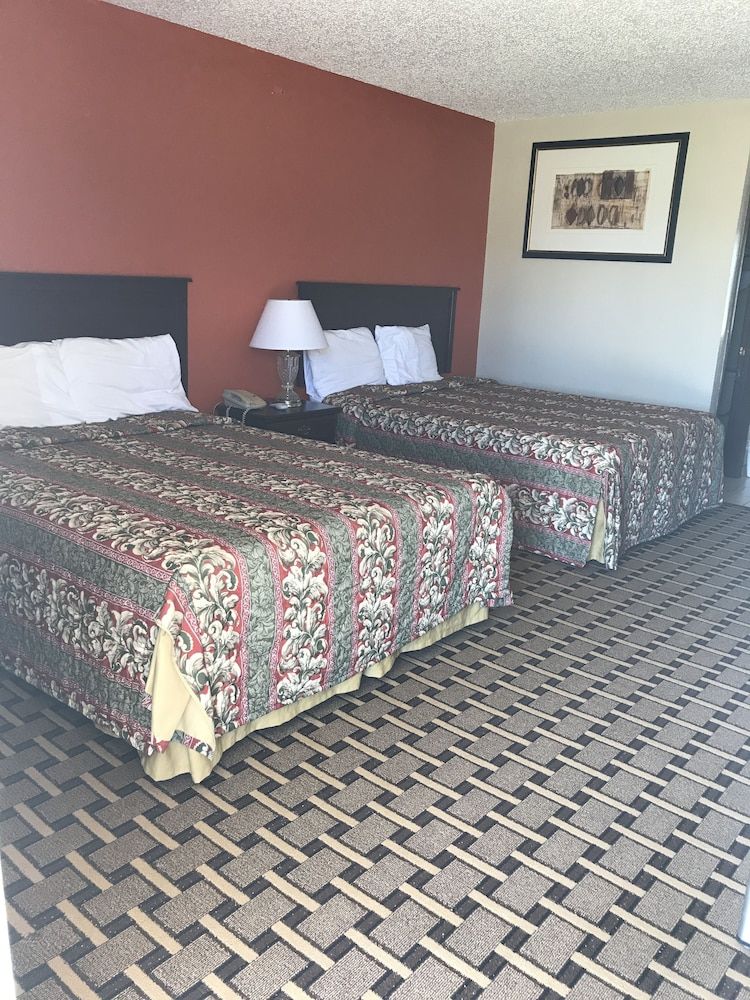 Relax Inn Henryetta 2