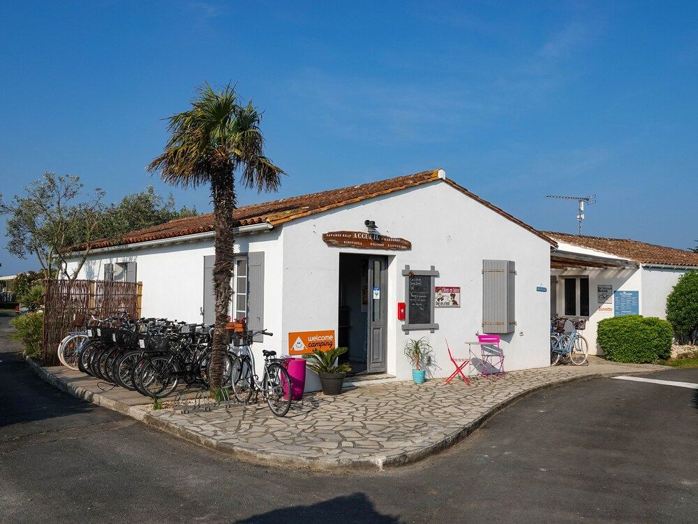 Camping Les Perouses 2