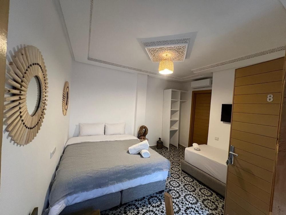 RIAD HOUCINE 2