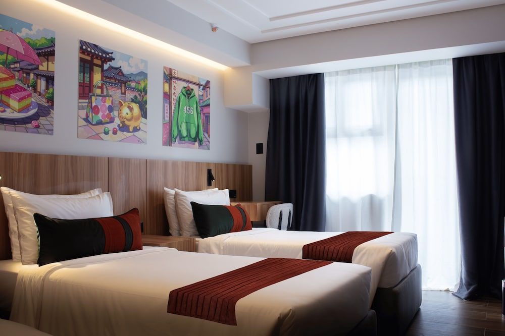 Novel Hotel Manila 1