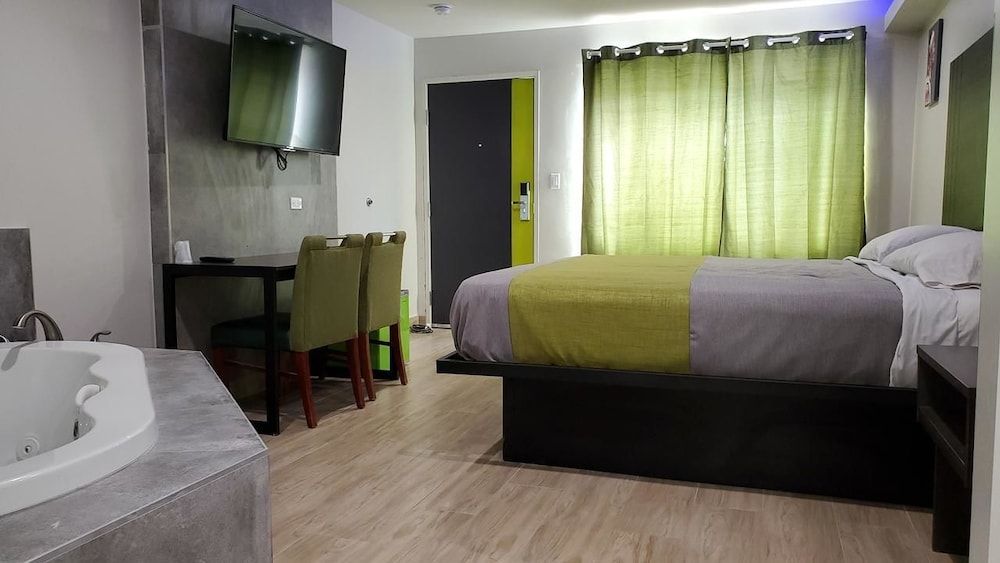 Exclusivo Inn and Suites 1