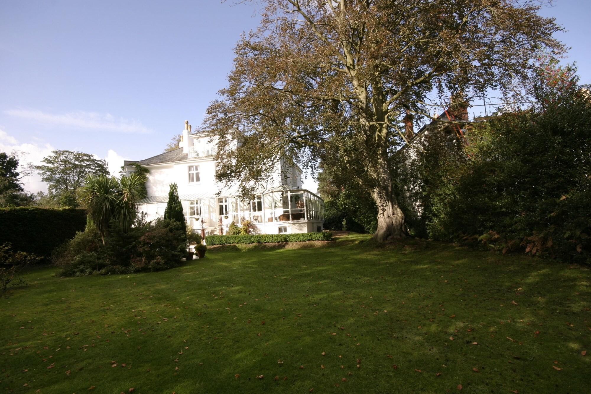 Fines Bayliwick Country House 2