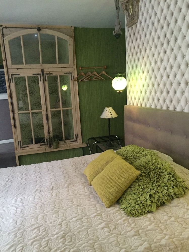 B&B Con Ampère 2