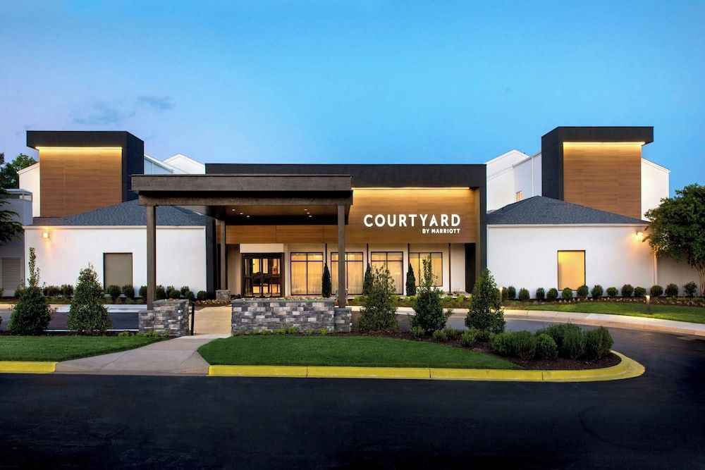 Courtyard by Marriott Silver Spring North/White Oak 1