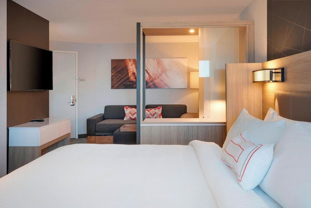 SpringHill Suites by Marriott Hampton Portsmouth 1