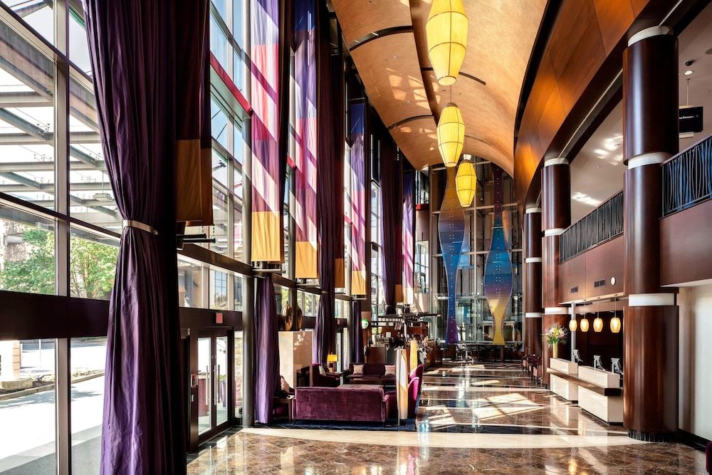 Delta Hotels by Marriott Burnaby Conference Centre 2