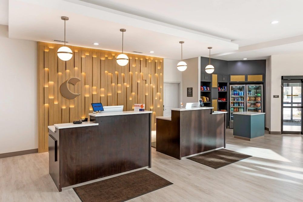 Comfort Inn & Suites Verona at Turning Stone Resort Casino 2