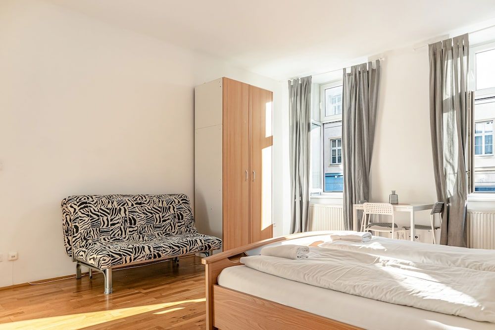 CoLiving 3BR shared Apt. Belvedere 2