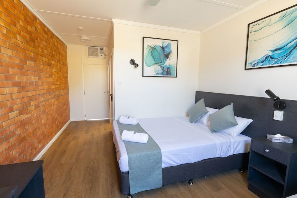 The Club Hotel 1