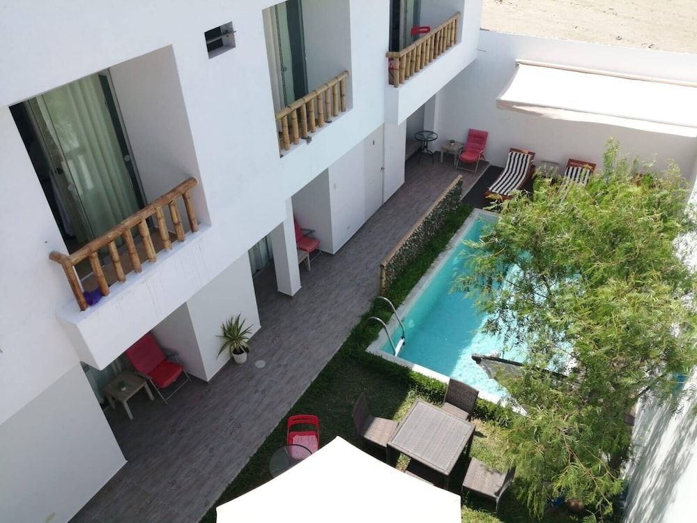 Paracas Guest House 1