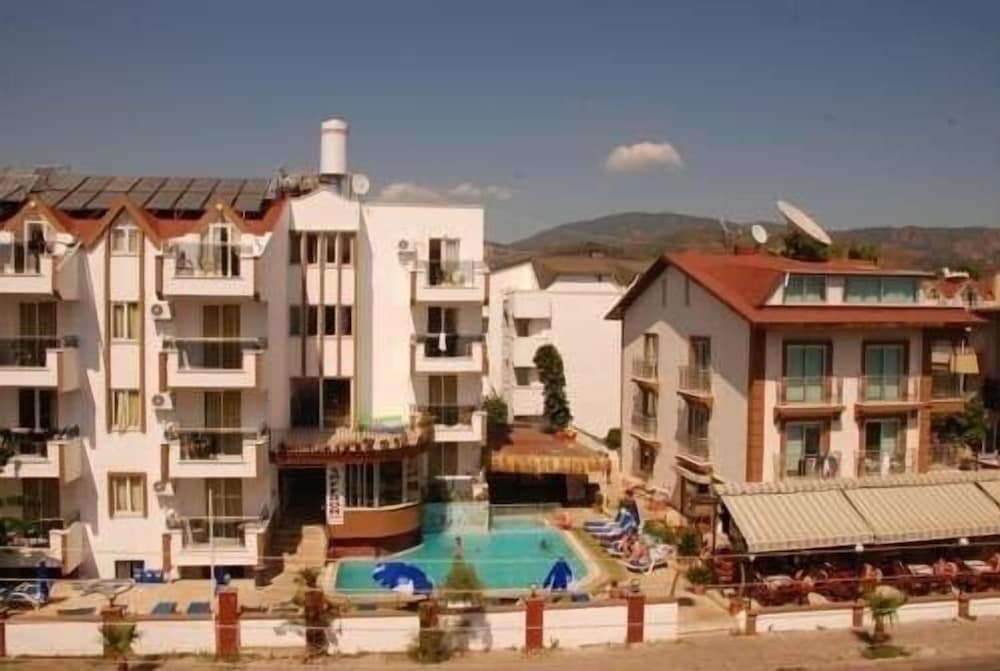Saffron Apartments 1