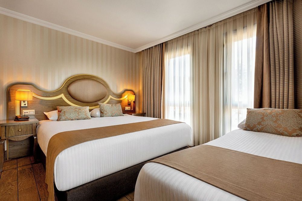 The Central Hotel 1