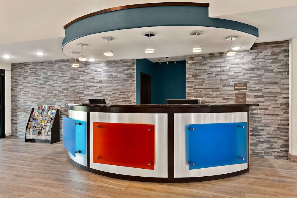 Comfort Suites Bastrop 2