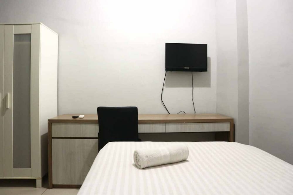 RedDoorz near Neo Soho Mall Jakarta 2