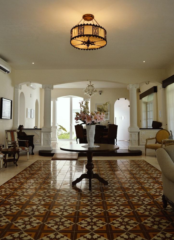 Delfina Boutique Hotel 2