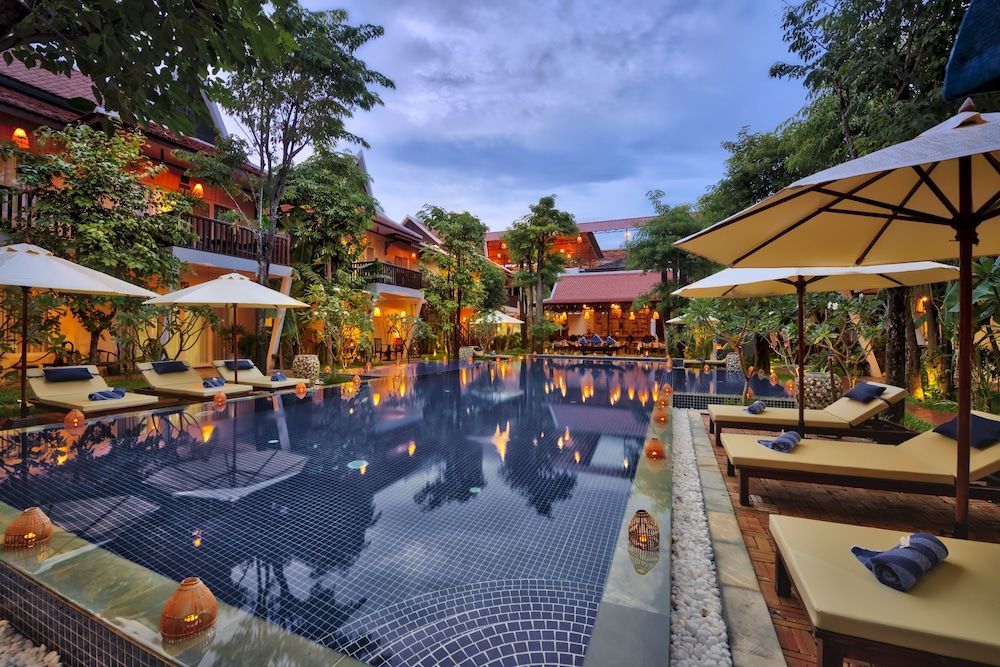 Mane Village Suites 1