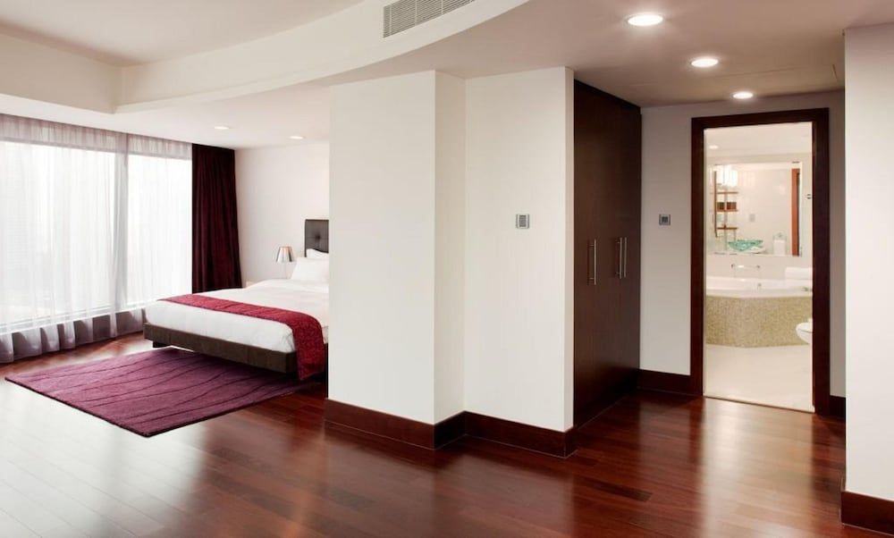 Jumeirah Living World Trade Centre Dubai 2