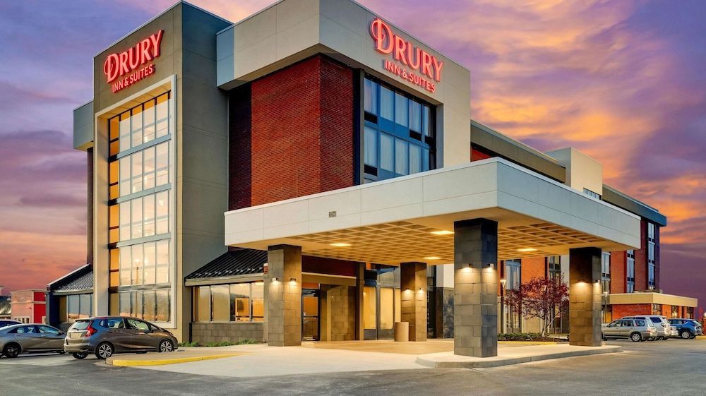 Drury Inn & Suites Marion 1