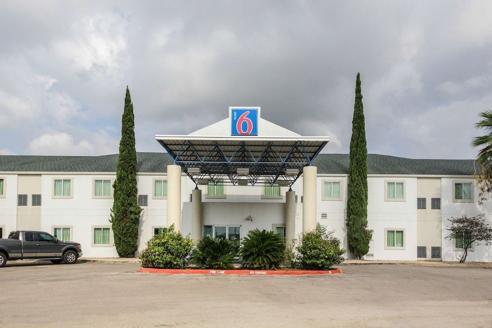 Motel 6 New Braunfels, TX 1