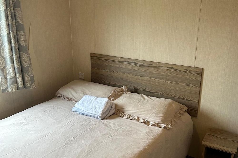 Point Clear 4 bed Static Caravan 1