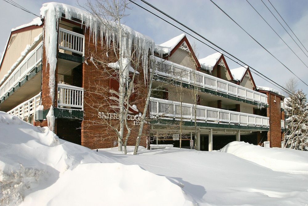 Skiers Lodge 1