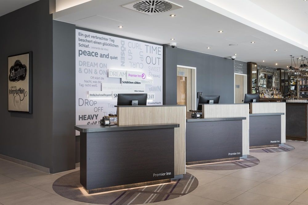 Premier Inn Freiburg City Süd 2