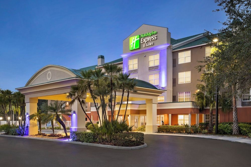 Holiday Inn Express & Suites SARASOTA EAST - I-75 by IHG 1