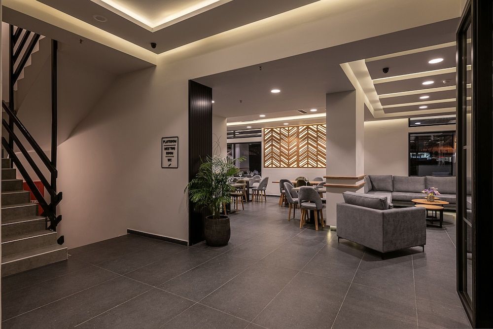 Morum City Hotel Chania 2