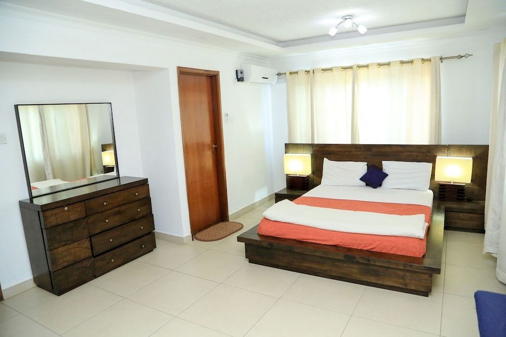 Hillview Apartments 2