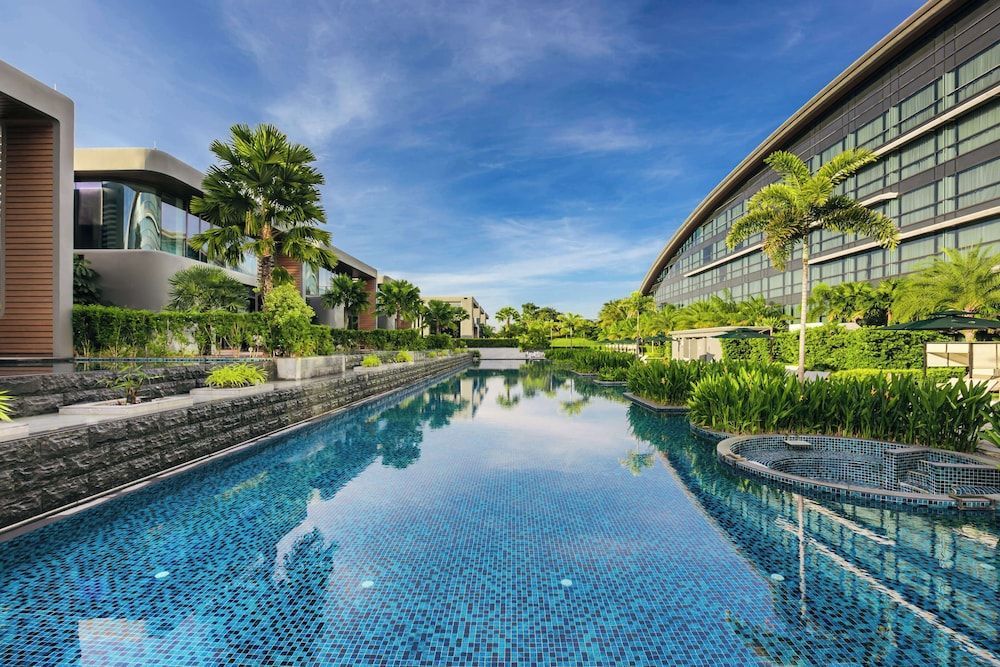 Dusit Thani Laguna Singapore 1
