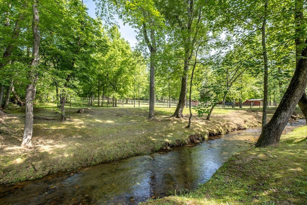 Cobb Creek Cabins 1