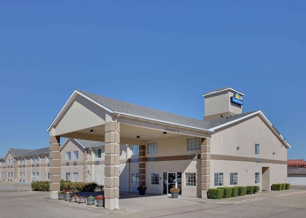 Days Inn by Wyndham Mesquite Rodeo TX 1