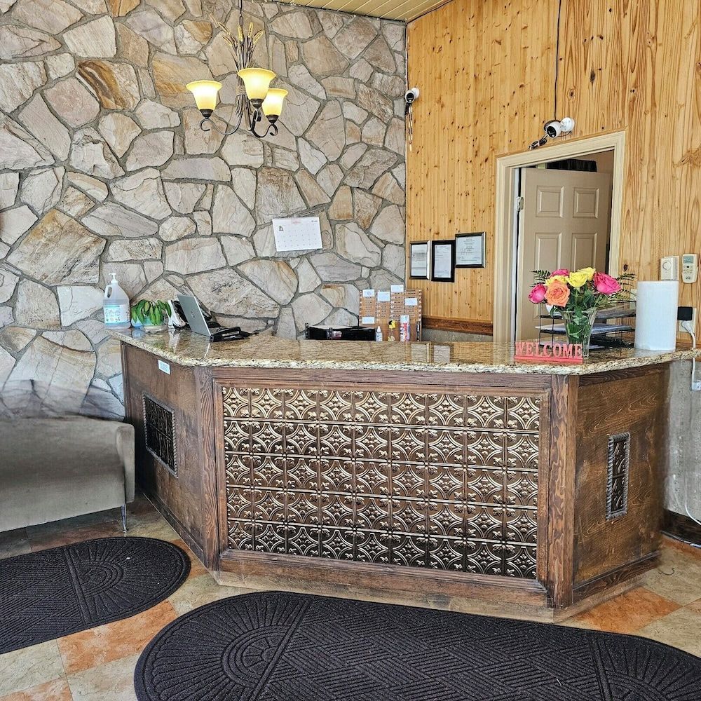 Shelton Inn 2