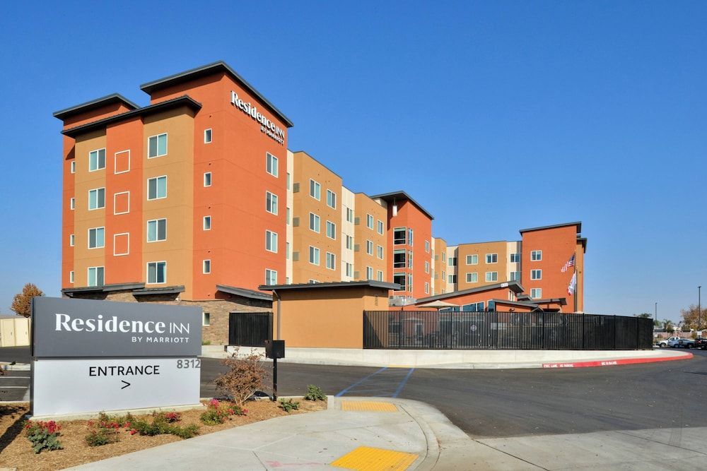 Residence Inn by Marriott Bakersfield West 1
