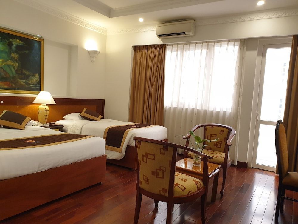 Huong Sen Hotel 2