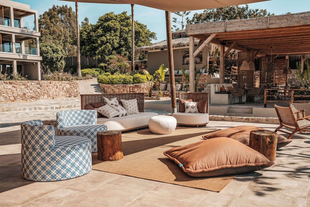 Sagredo Beachfront Retreat & Spa by E-GEO 2
